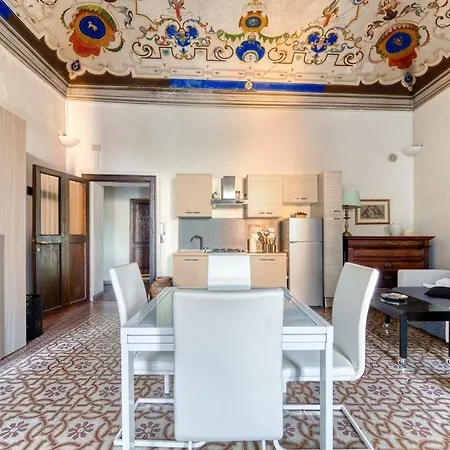 Guesthost - Prestigious In Perugia's Heart Lägenhet *