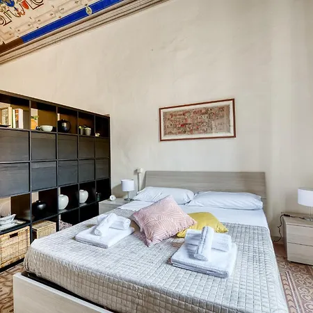 Guesthost - Prestigious In Perugia's Heart