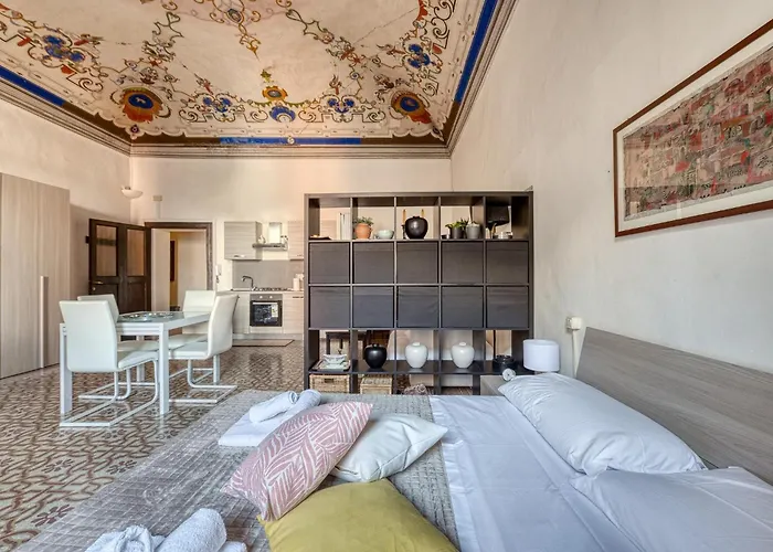 Guesthost - Prestigious In Perugia's Heart